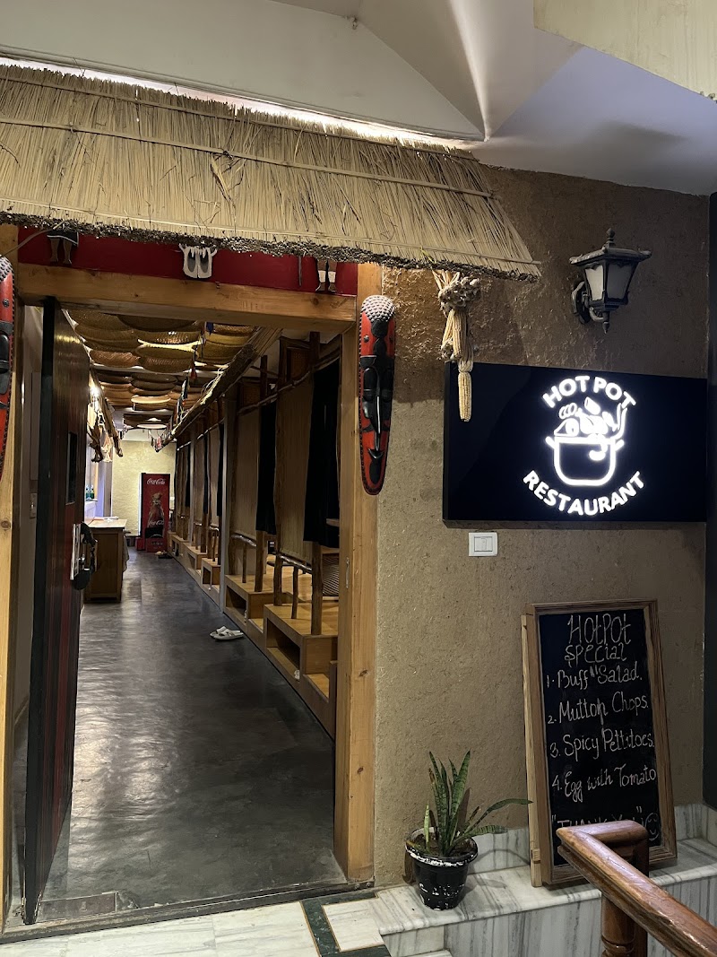 Hot Pot Restaurant / Majnu Ka Tila Place mentioned in saved reels