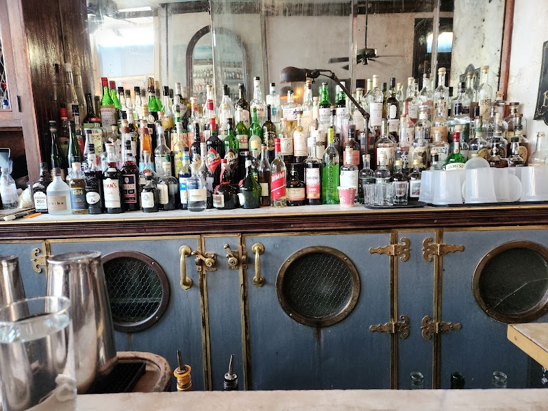 Hotel Delmano / Williamsburg