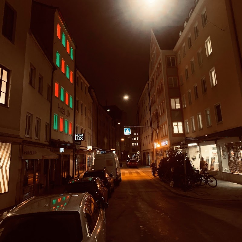 Hotel Lux / Munich