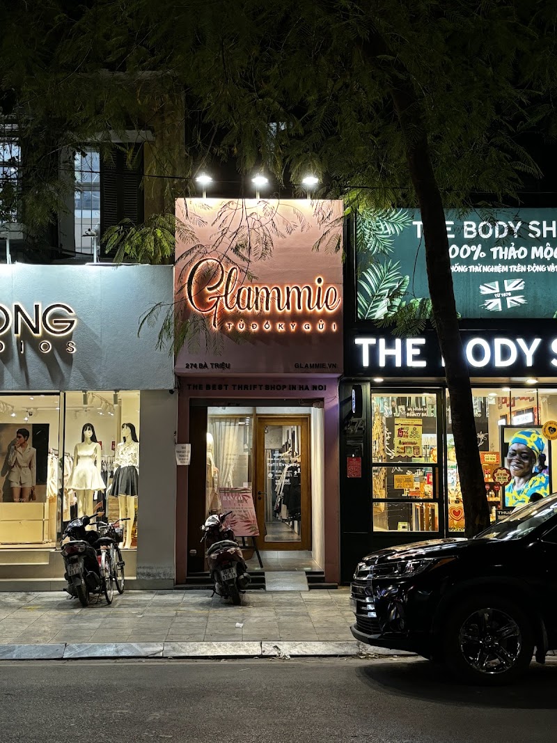 Huong Boutique / Hanoi Place mentioned in saved reels