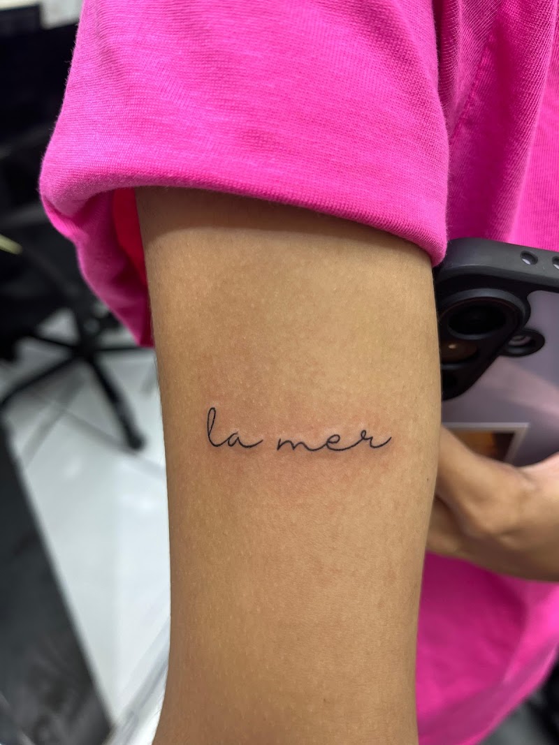 Ink Hub / Mumbai Place mentioned in saved reels