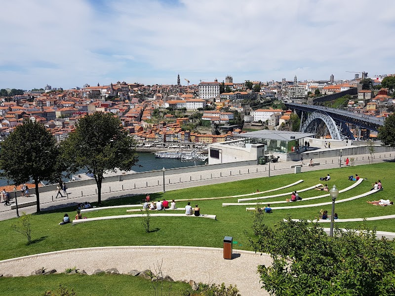 Jardim do Morro / Porto