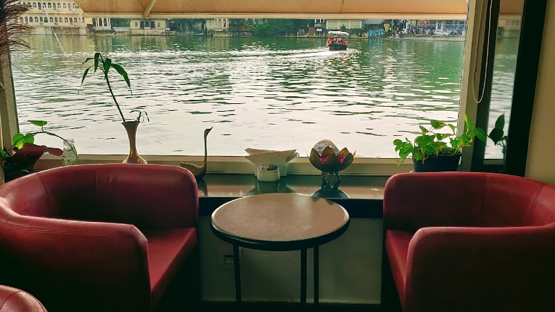 Jheel's Ginger / Gangaur Ghat Place mentioned in saved reels