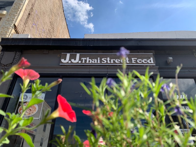 JJ Thai Street Food / Chicago