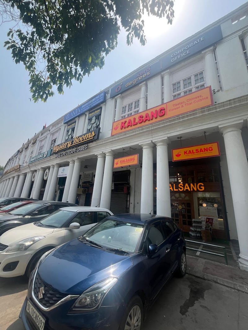 Kalsang / Connaught Place