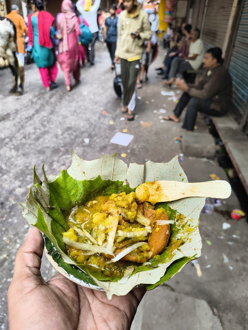 Kashyap Kachori Bhandar / Haridwar Place mentioned in saved reels