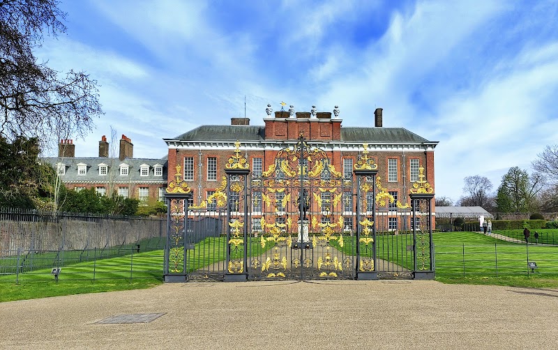 Kensington Palace / London Place mentioned in saved reels
