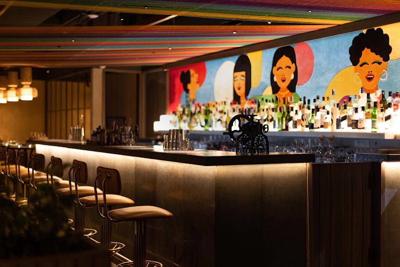 KHI KHI / Basant Lok