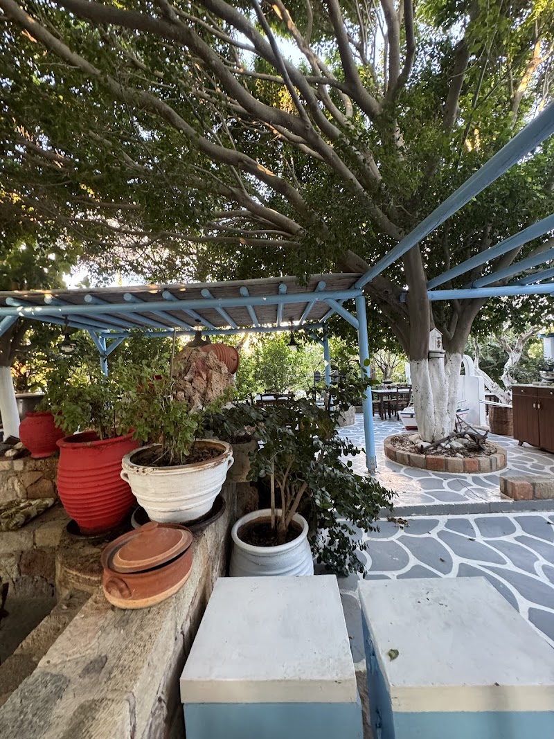 Kivotos ton Gefseon / Milos