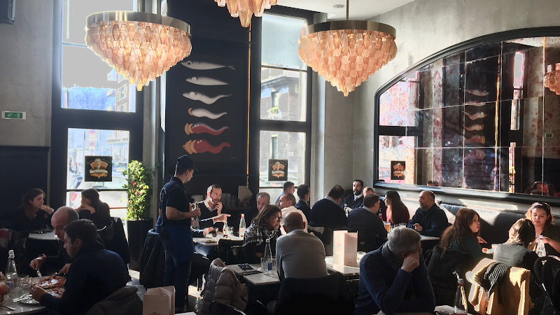 L’Antica Pizzeria da Michele / Milan