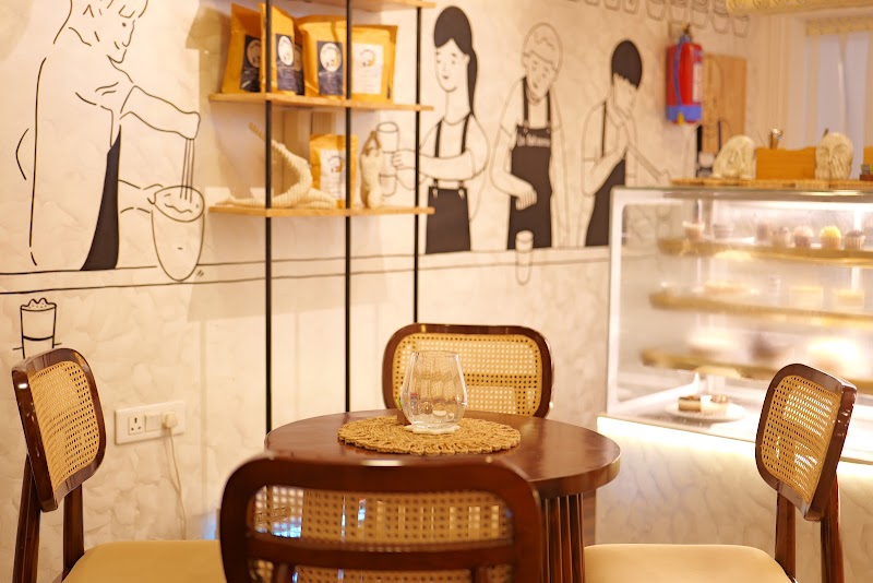 La Patisserie & Coco Berry / Karkardooma Place mentioned in saved reels