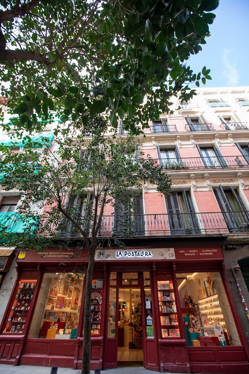 La Postalera / Corre. Baja de San Pablo