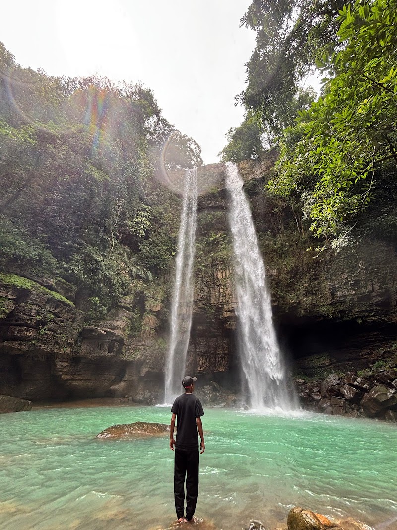 Labon Falls / Meghalaya Place mentioned in saved reels
