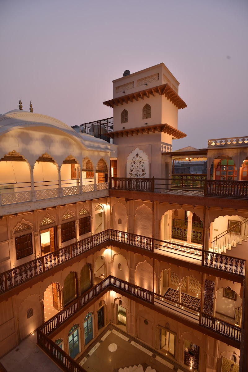 Lakhnavi at Haveli Dharampura / Delhi Place mentioned in saved reels