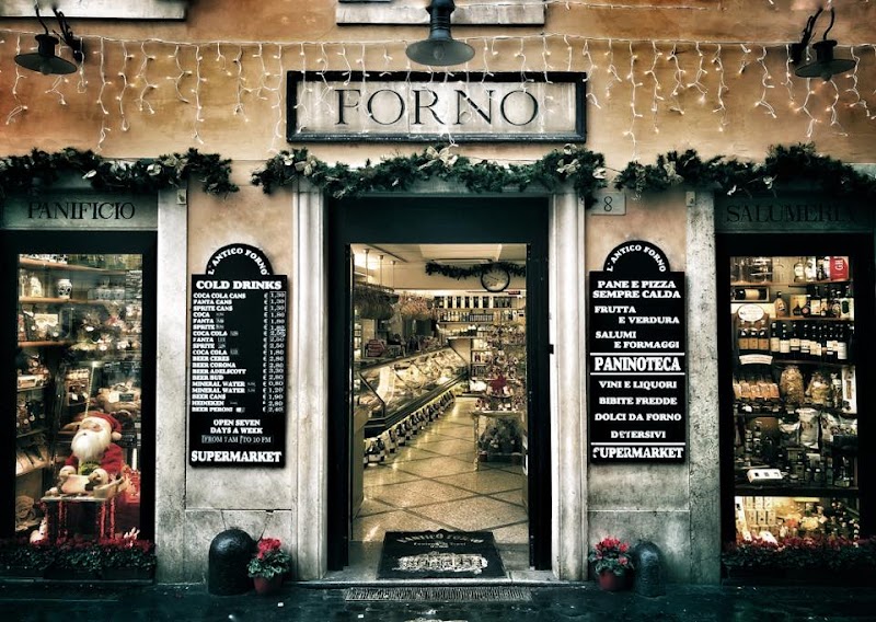 L'Antico Forno di Piazza Trevi / Rome