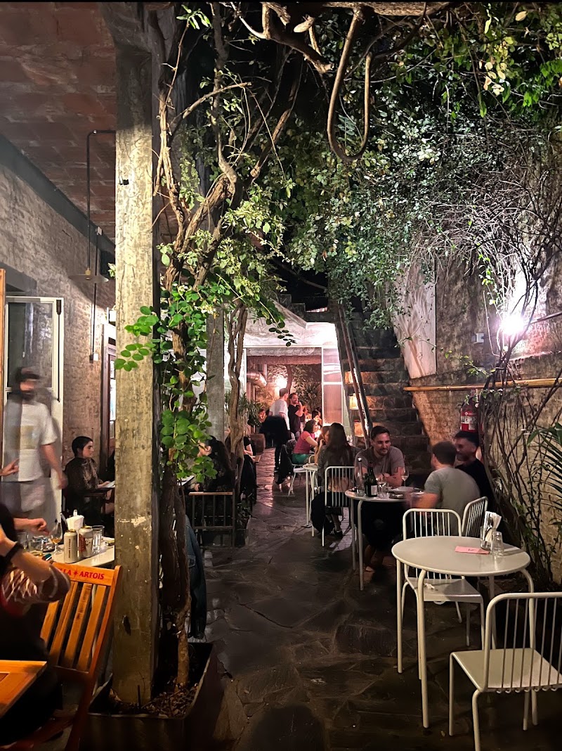 Lardito / Buenos Aires Place mentioned in saved reels