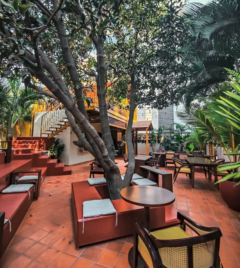 LASTHOUSE BY THE LAKE / Hyderabad