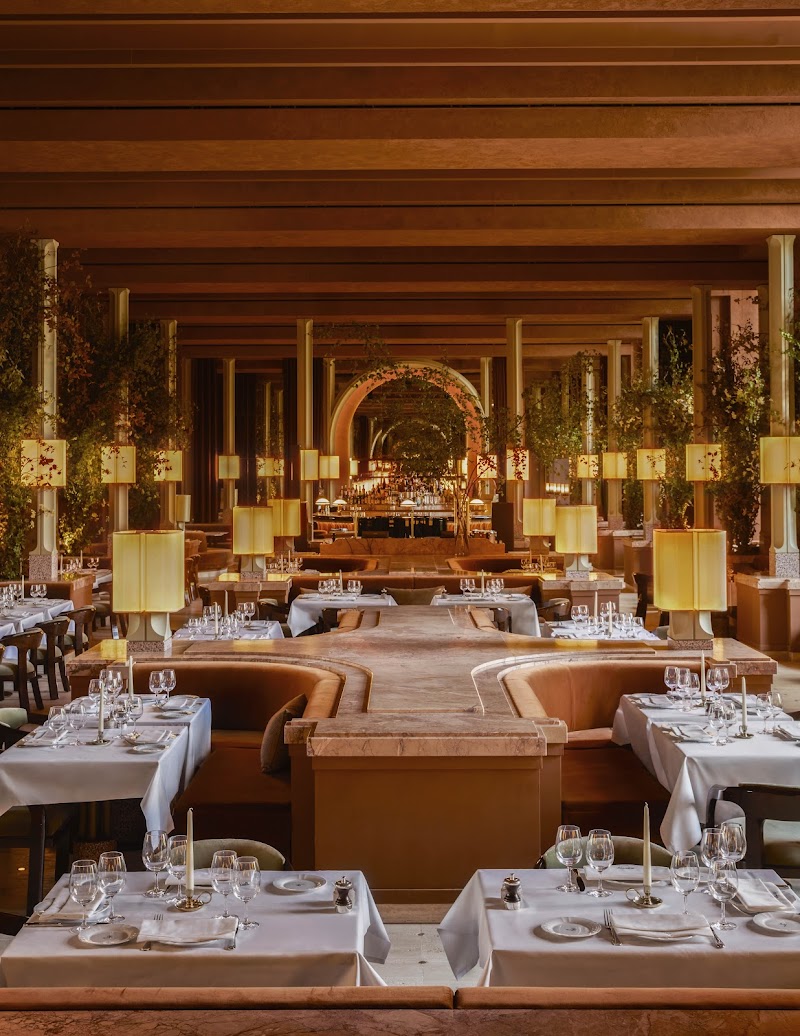 Le Grand Café / Paris