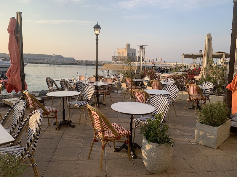 Le Petit Cafe / Jumeirah Place mentioned in saved reels