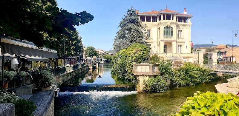 L'Isle-sur-la-Sorgue / Provence Place mentioned in saved reels