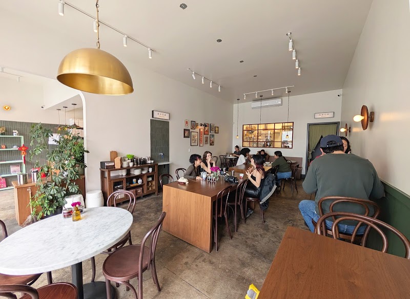 Liu's Cafe / Los Angeles Place mentioned in saved reels