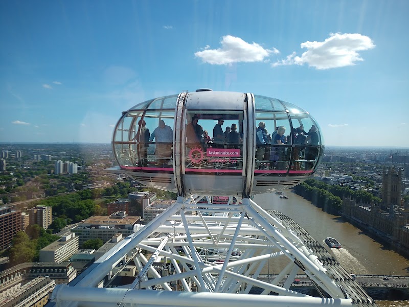 London Eye / London Place mentioned in saved reels