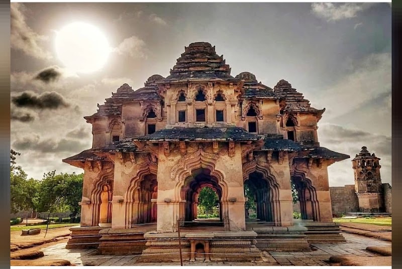 Lotus Mahal / Hampi