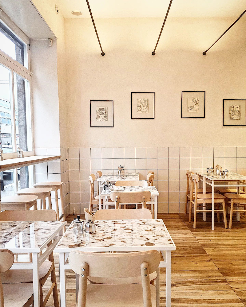 Love Specialty Croissants / Rome