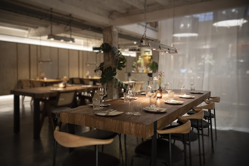 Luka / Sukhumwit 31 Place mentioned in saved reels