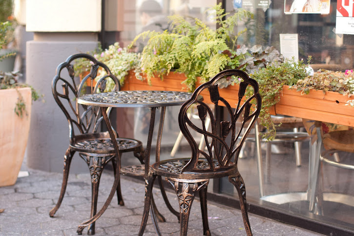 Lune Café & Patisserie