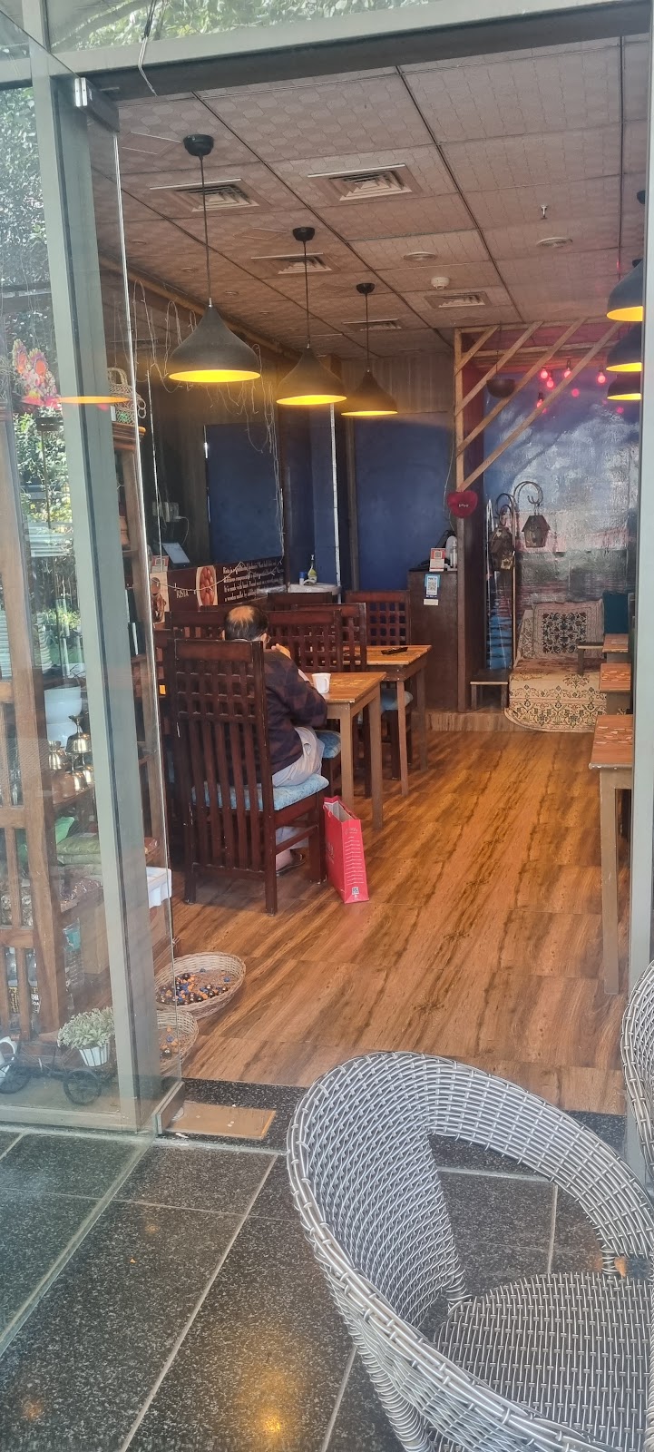 Maalyun / Sushant Lok