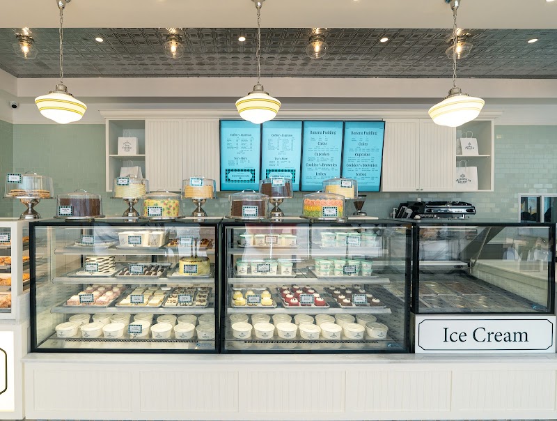 Magnolia Bakery / Hyderabad Place mentioned in saved reels