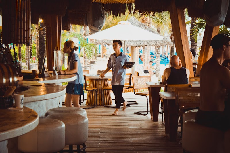 Maia Beach Bar / Danang