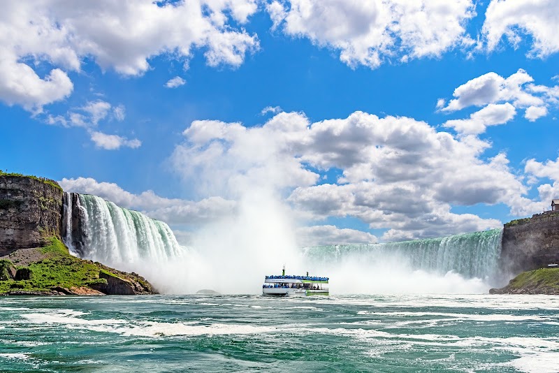 Maid of the Mist / Niagara Falls