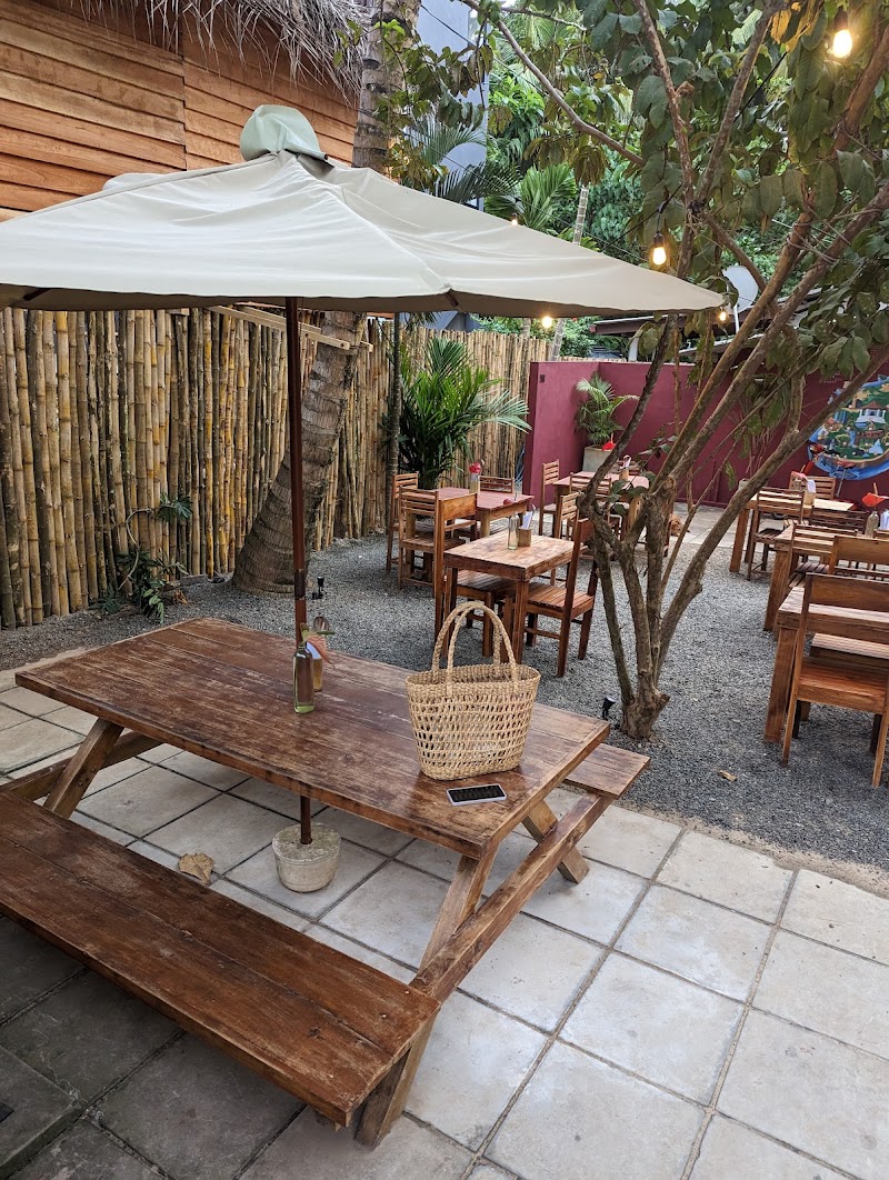 Malu Poke / Hiriketiya