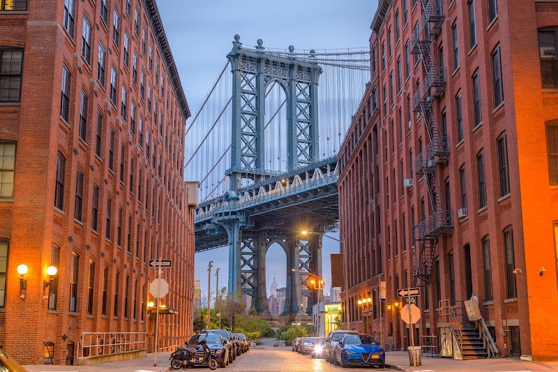 Manhattan Bridge / New York City