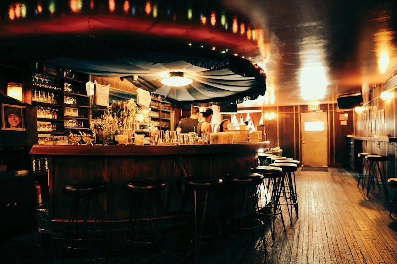 Mariah Carey’s Holiday Bar / New York