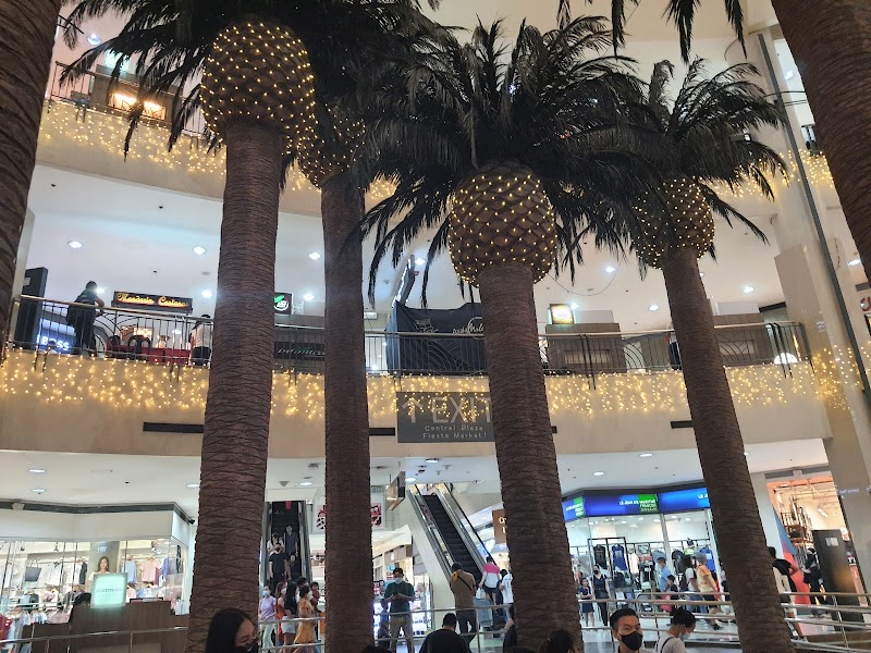 Market! Market! / Manila