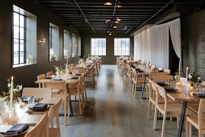 Maxwells Trading / West Loop