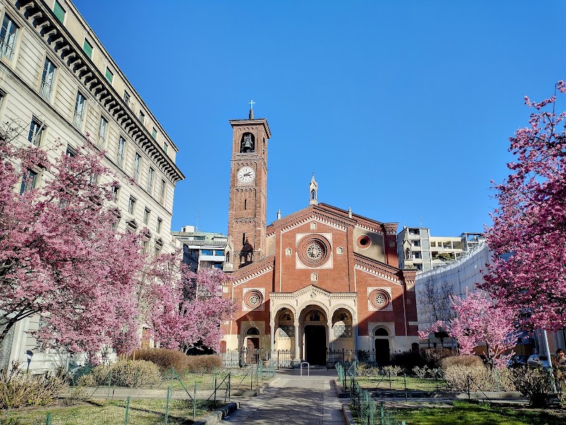 Milán / Italia Place mentioned in saved reels