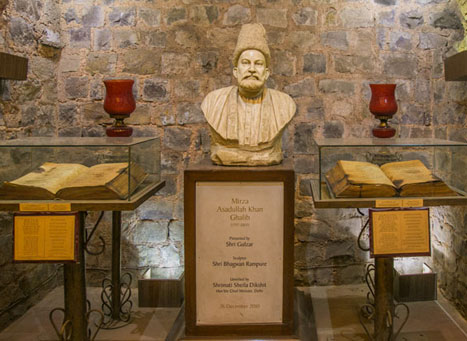Mirza Ghalib's Haveli / Ballimaran Place mentioned in saved reels