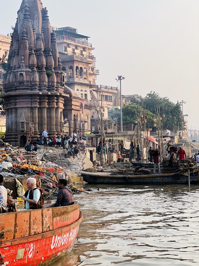 Monalisa Hostel / Bangali Tola Place mentioned in saved reels