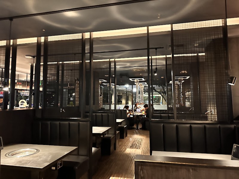 Moohan / LA Place mentioned in saved reels