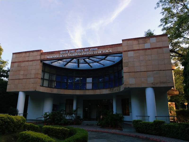 Morarji Desai National Institute / Central Delhi