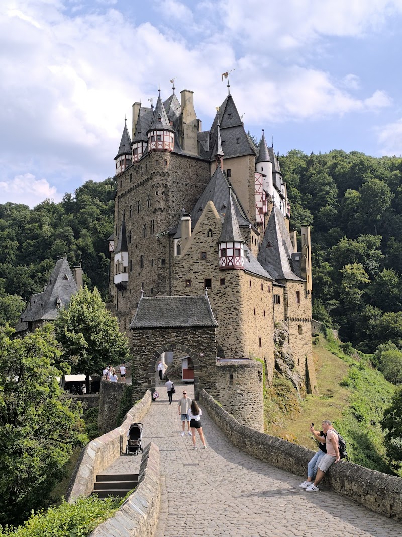 Mosel Valley Place mentioned in saved reels