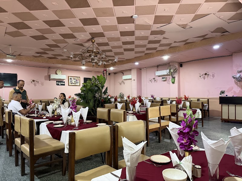 Moti Mahal / Daryaganj