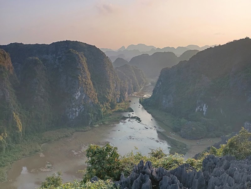 Mua Caves / Ninh Binh
