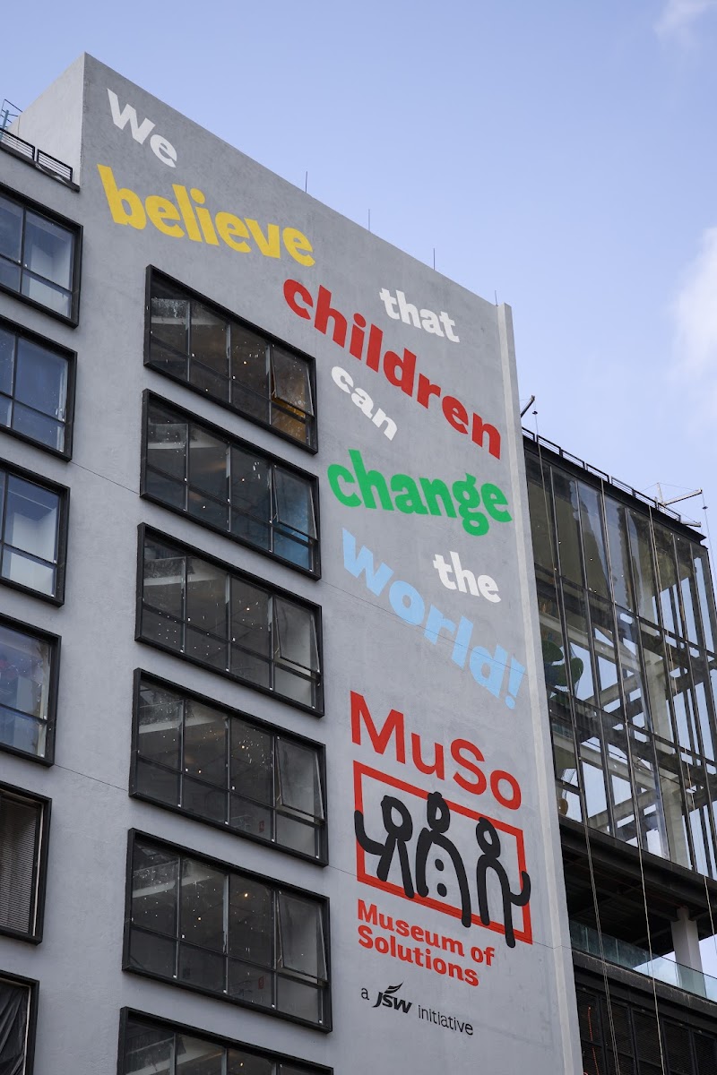 Museum of Solutions / Parel