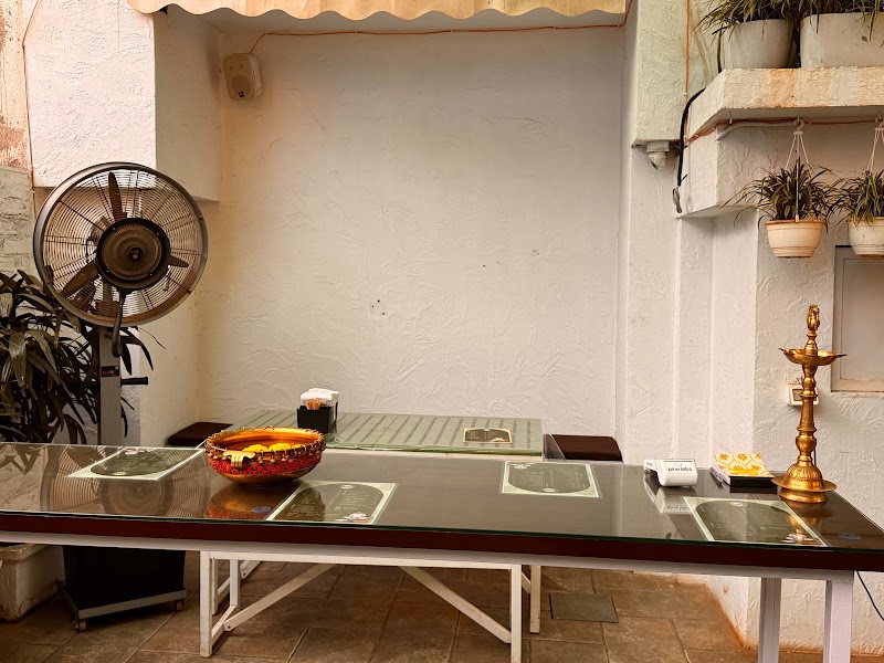 Nanna House / Santacruz