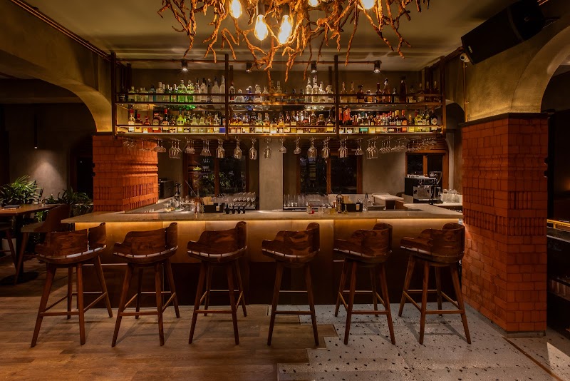 Napoli by Shatranj / Carter Road